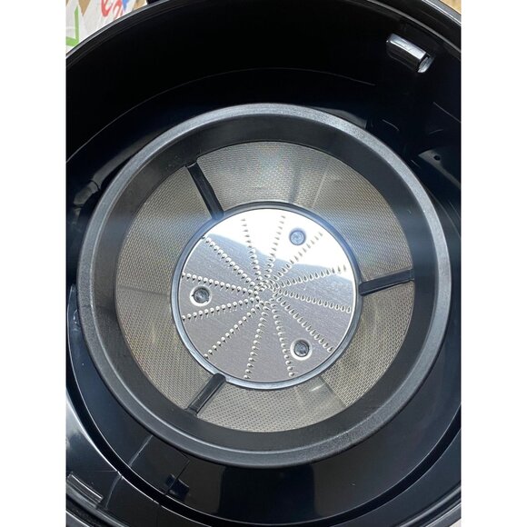 Waring Health Juice Extractor 32 Oz Stainless Steel - Picture 11 of 11